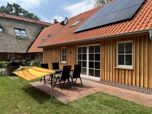 Outdoor dining - Ahrenshof 10 Wifi Kostenlos Moderne Wohnungen (Bad Zwischenahn)