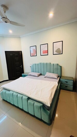 Departamento | 3 habitaciones, tabla de planchar con plancha y wifi gratis 