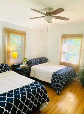 2 habitaciones, tabla de planchar con plancha y wifi gratis