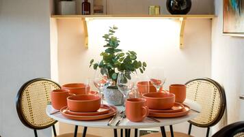 Apartment | Dining