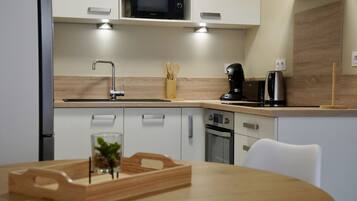 Lavavajillas y utensilios de cocina