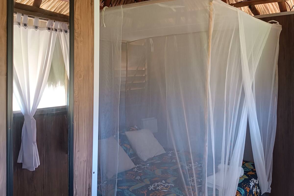 Economy Room, 1 Double Bed, Non Smoking, Partial Sea View | Laptop workspace, free WiFi, bed sheets