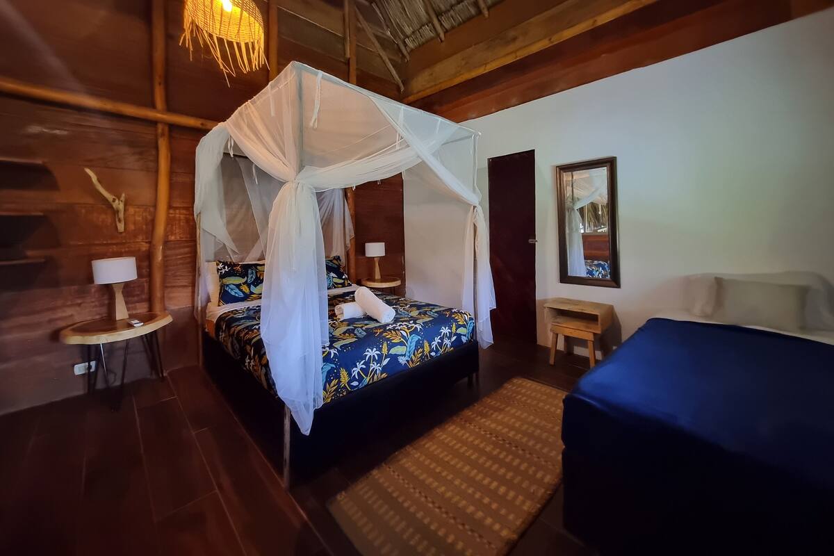 Superior Cabin, 1 Bedroom, Garden View | Laptop workspace, free WiFi, bed sheets