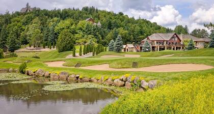 Chalet du lac avec Spa privé et bord de lac avec kayaks et paddleboard