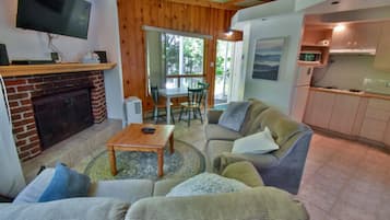 TV connectée, cheminée