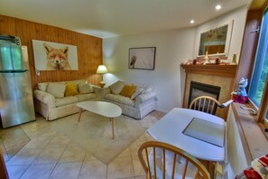 Smart-tv en een open haard