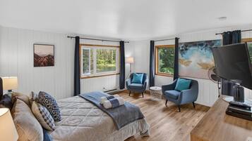 2 bedrooms, desk, free WiFi, bed sheets
