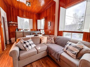 Smart TV - Chalet Boréal, SPA, LAC & SKI (Saint-Donat-de-Montcalm)