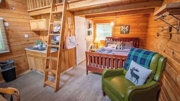 2 bedrooms, travel crib, WiFi, bed sheets