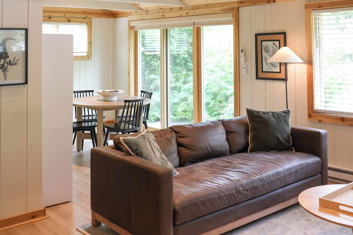 Applewood at Loma Cottages | Living area