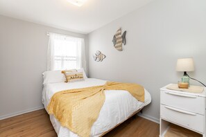2 bedrooms, WiFi, bed sheets
