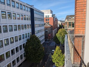 Property grounds - Best Location in Belfast! Free Secure Parking (Belfast)