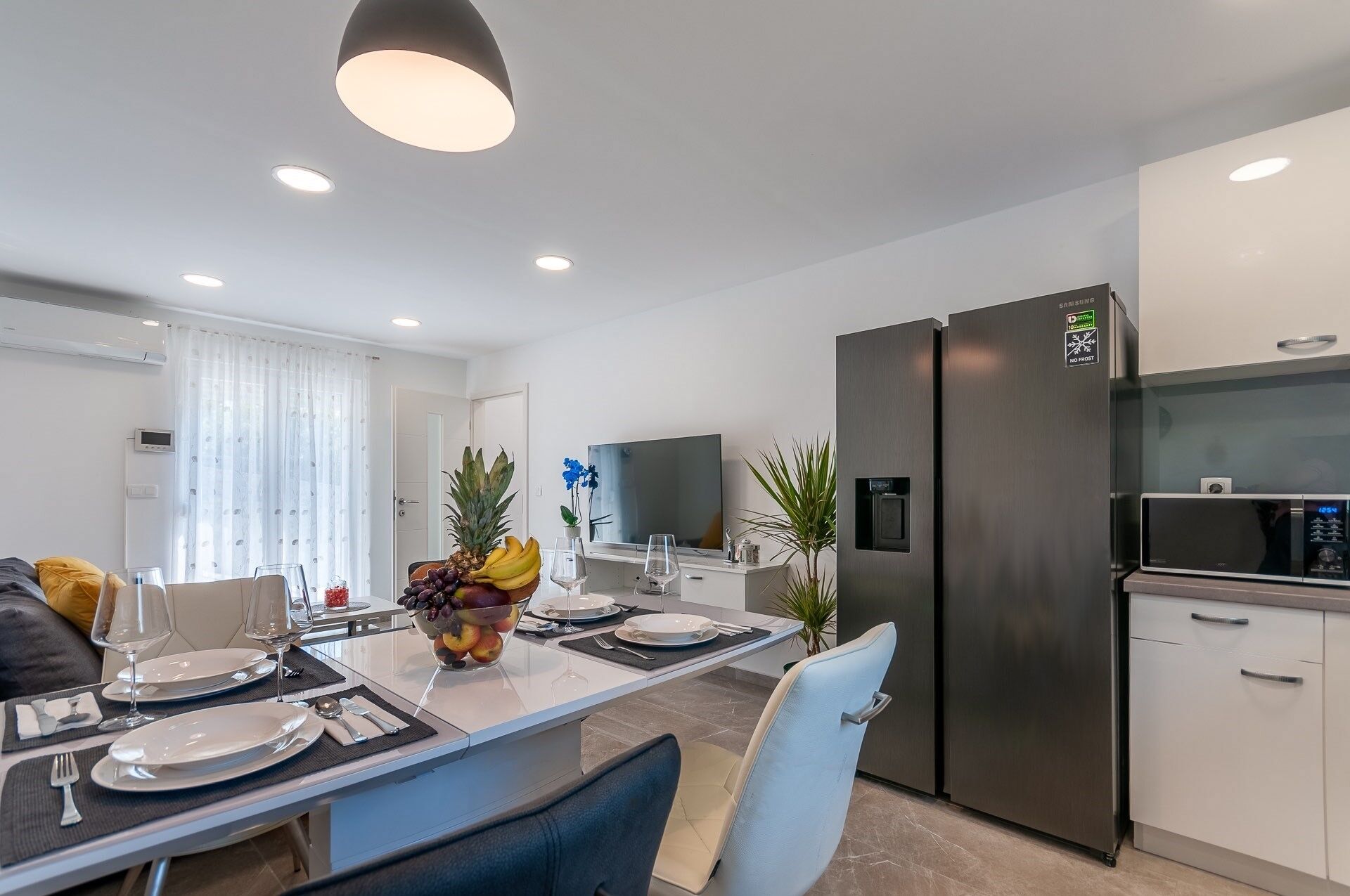 Luxury Villa | Dining room