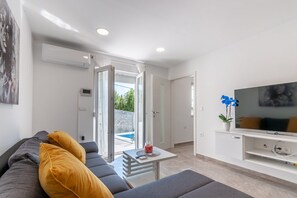 Luxury Villa | Living area | Flat-screen TV - Villa nona Andrejka (Vinodol)