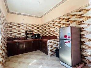 Fridge