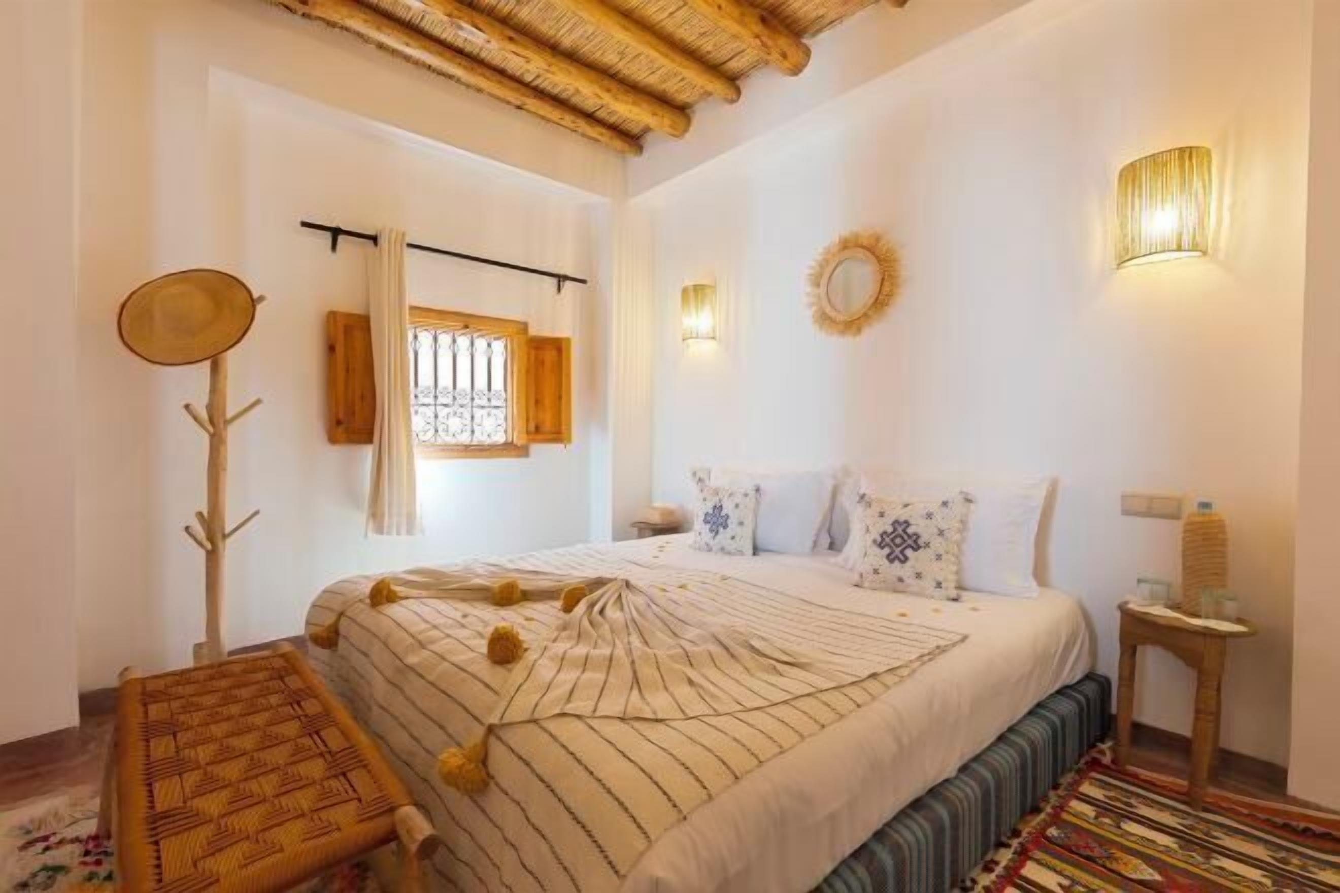 Blackout drapes, soundproofing, iron/ironing board, free WiFi