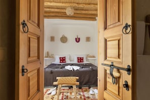 Deluxe Double Room | Blackout drapes, soundproofing, iron/ironing board, free WiFi - Riad Mama (Marrakech)