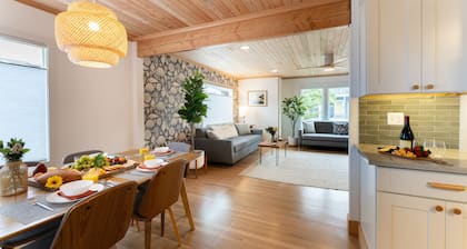 Grey Oak by Avantstay Coastal Charm, Near Beach & Golf