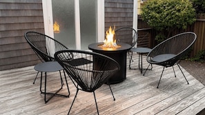 House (2 Bedrooms) | Interior - Grey Oak by Avantstay Surfers Retreat Walk to Cove Beach + Golf + Firepit (Seaside)