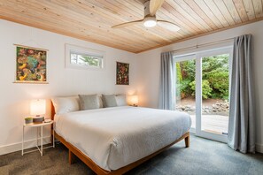 House (2 Bedrooms) | Interior - Grey Oak by Avantstay Coastal Charm, Near Beach & Golf (Seaside)