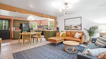 Smart TV, DVD player