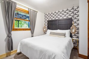 2 Schlafzimmer, Zimmersafe, kostenloses WLAN, Bettwäsche
