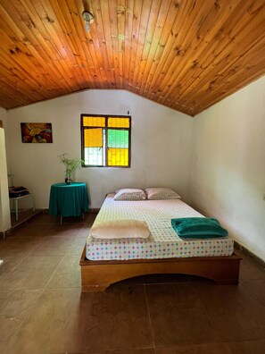 Standard Quadruple Room, 1 Double Bed | Free WiFi - Bahareque Hostal (Ibagué)