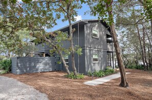 Exterior - Lakefront/Golf Cart/Walk to Public Beach! (Seagrove Beach)