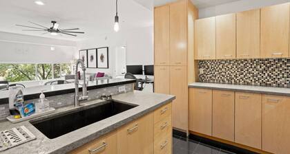 2 mins 2 Mill Ave + ASU | Pool + EV Charging + GYM