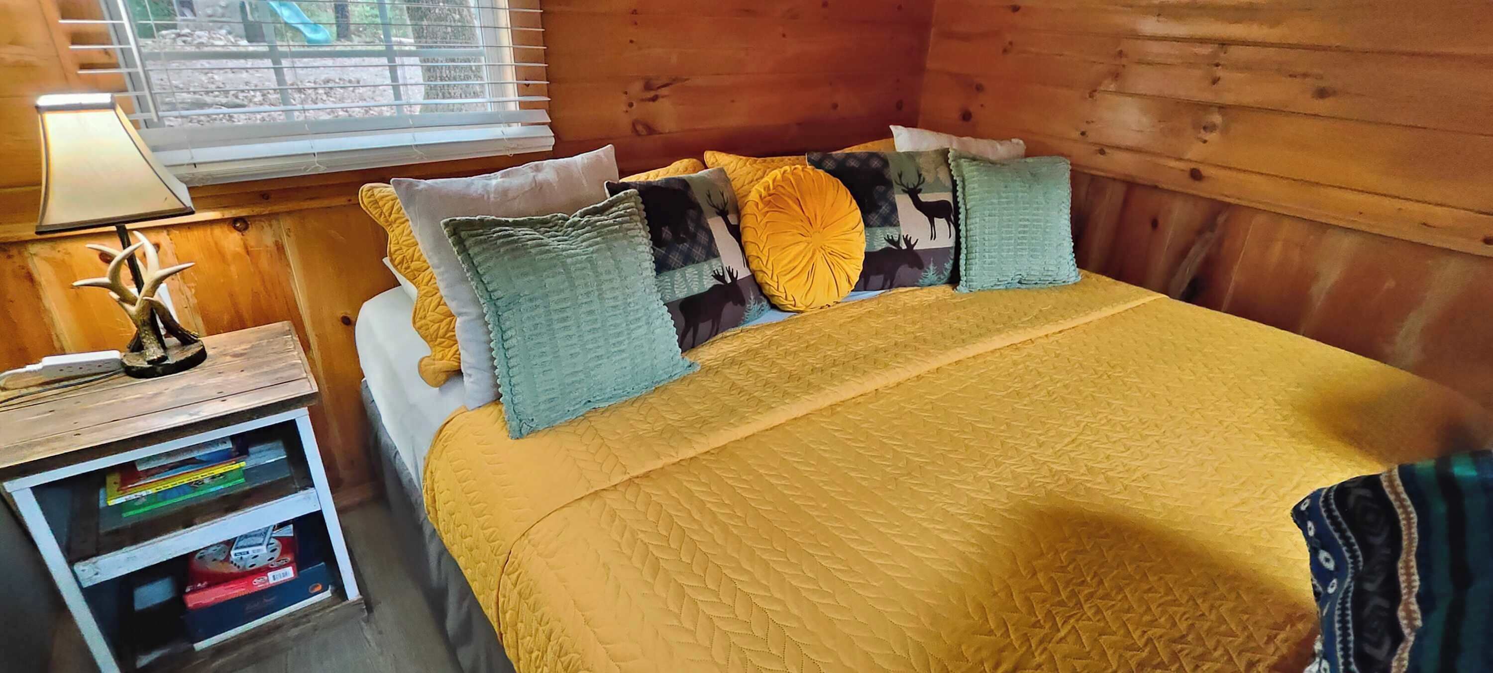 2 bedrooms, travel crib, WiFi, bed sheets