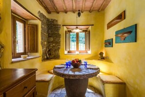 Dining - Private Villa and Pool in your own Tranquil Oasis (Radicondoli)