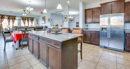 Furnished Patio! Retreat 12 Mi to Dtwn Phoenix