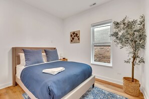 4 chambres, fer et planche à repasser, Wi-Fi, draps fournis