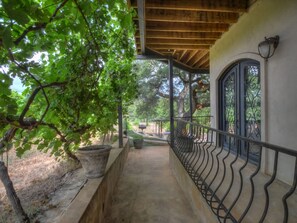 Fachada de la propiedad