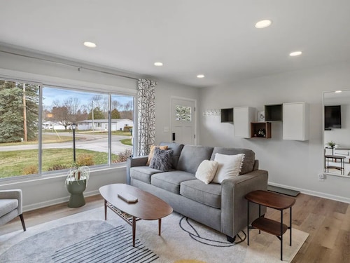 *2BR Northside Home by Casino, River, & Trails*