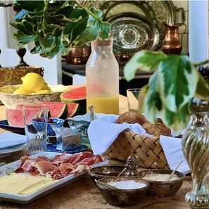 Petit-déjeuner continental compris tous les jours