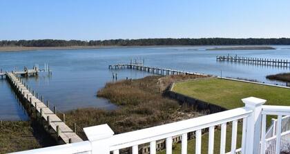 Mermaid Manor-Water Lovers Paradise