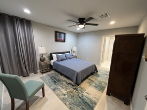 3 bedrooms, iron/ironing board, free WiFi, bed sheets