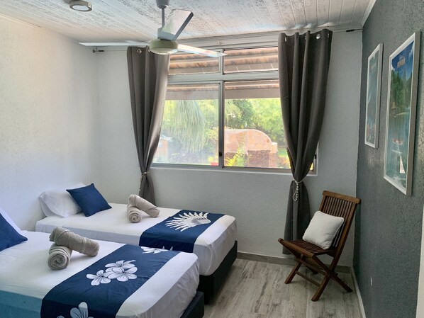 4 slaapkamers, een strijkplank/strijkijzer, wifi, beddengoed