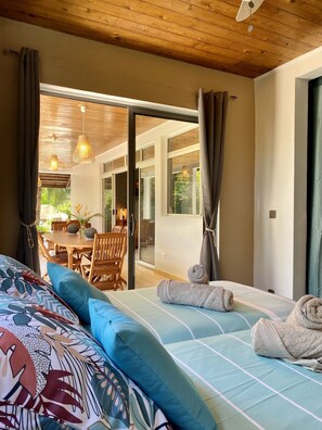 4 chambres, fer et planche à repasser, Wi-Fi, draps fournis