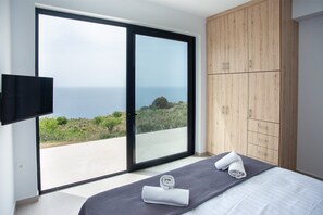 2 bedrooms, iron/ironing board, WiFi, bed sheets - Sea Whisper with Private Pool & Panoramic Sea views (Kefalonia)