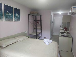 1 bedroom, WiFi, bed sheets