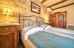 4 bedrooms, free WiFi, bed sheets - Villa Sea Queen with heated pool and Seaview (Šilo (Krk))