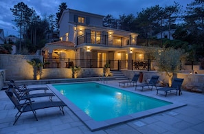 A heated pool - Villa Sea Queen with heated pool and Seaview (Šilo (Krk))