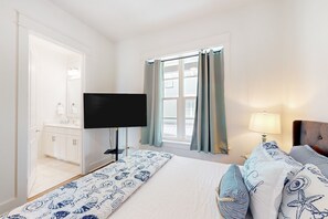 5 habitaciones, tabla de planchar con plancha, internet y ropa de cama 