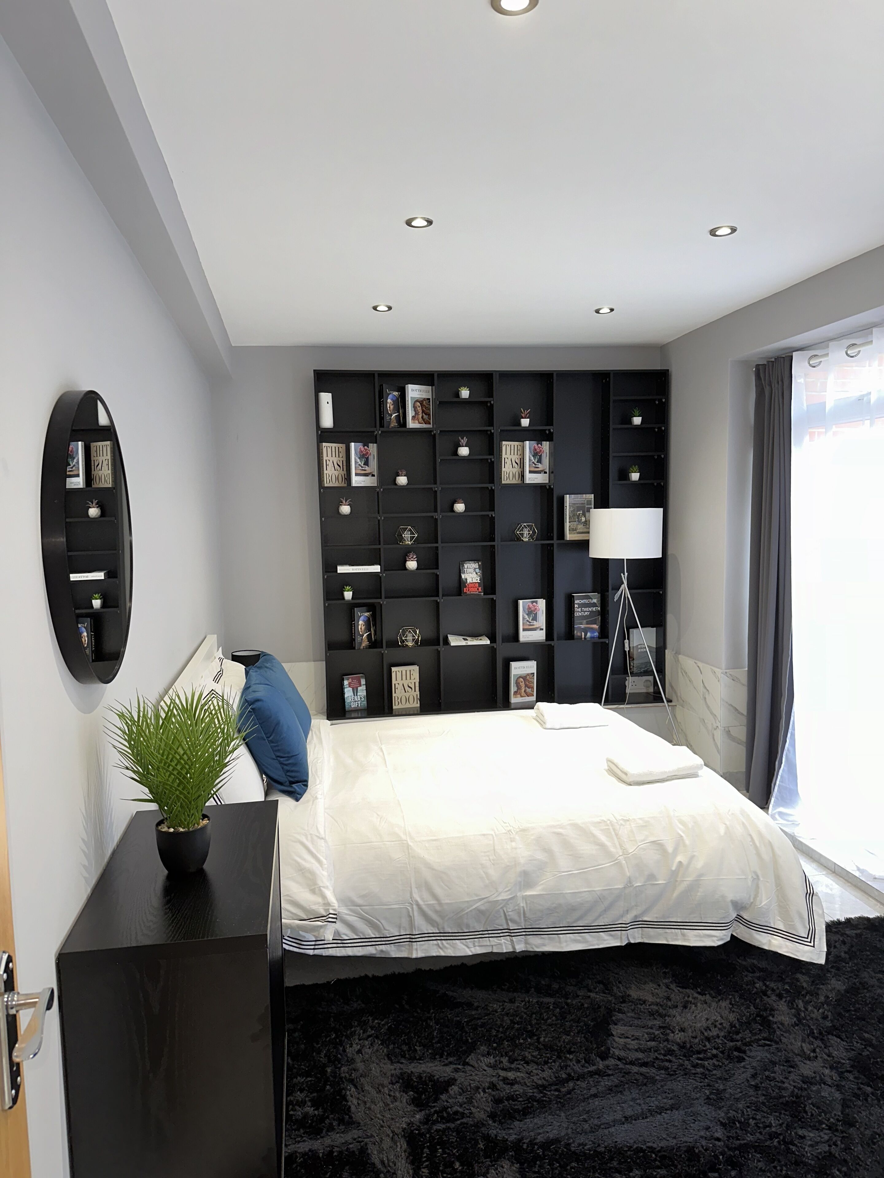 2 slaapkamers, een strijkplank/strijkijzer, gratis wifi, beddengoed