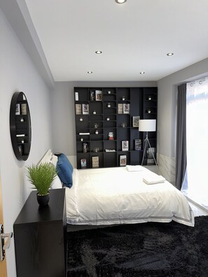 2 Schlafzimmer, Bügeleisen/Bügelbrett, kostenloses WLAN, Bettwäsche