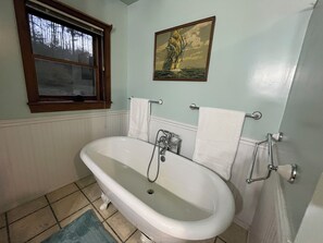 Toallas, jabón, papel higiénico