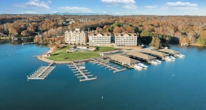 #122 Pointe - 3 Bedroom Lakefront Condo at Mariners SML