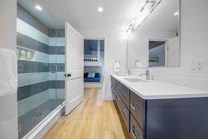 Shower, hair dryer, towels, soap - New construction, private retreat with 7 bedrooms, heated pool and spa, gym. (Nantucket)